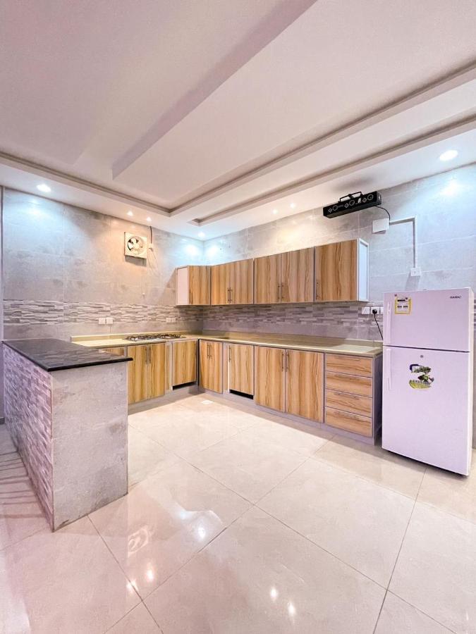 فيلا هابي نايت Villa Ash Shafā Eksteriør billede